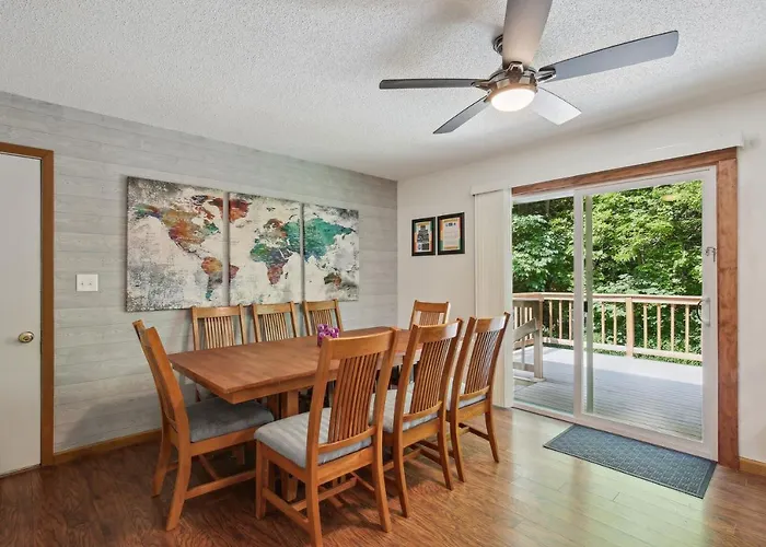 Kickapoo Creekside Escape